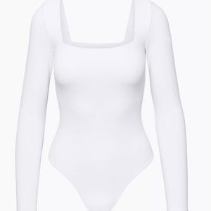 ARITZIA BODY SUIT | NWOT | White Long-sleeve Babaton Body Suit | Size Medium |